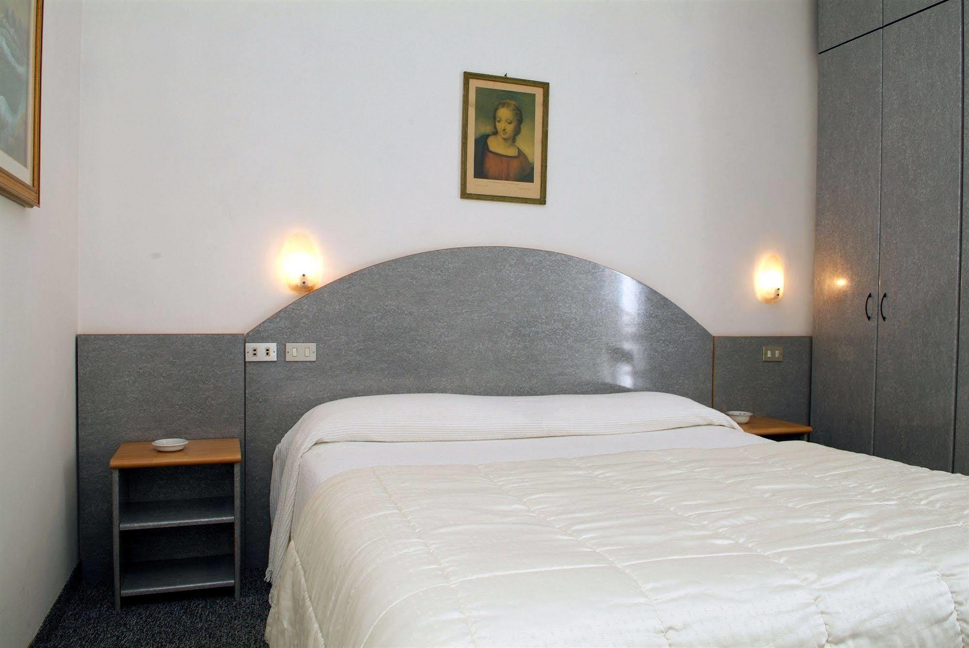 Residence Alba Colombare Di Sirmione Экстерьер фото